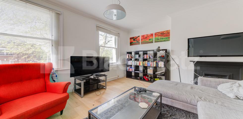 			2 Bedroom, 1 bath, 1 reception Flat			 Hillmarton Road, HILLMARTON CONSERVATION